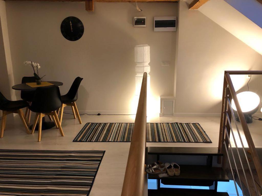 Odis Apartment คลูจ-นาโปกา ภายนอก รูปภาพ